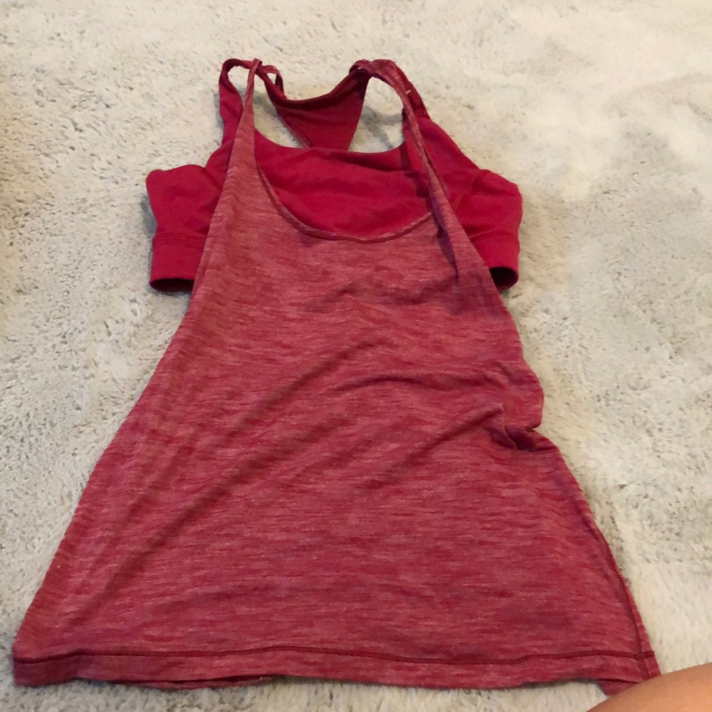 M Lululemon tanktop with built in sports bra